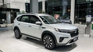 Alternative view of Honda BR-V L