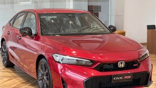 Alternative view of Honda Civic RS